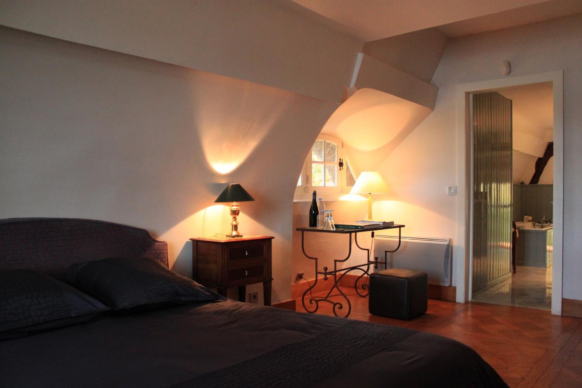 La Bonne Auberge - Seine Panorama Sas Vieux-Port Екстер'єр фото