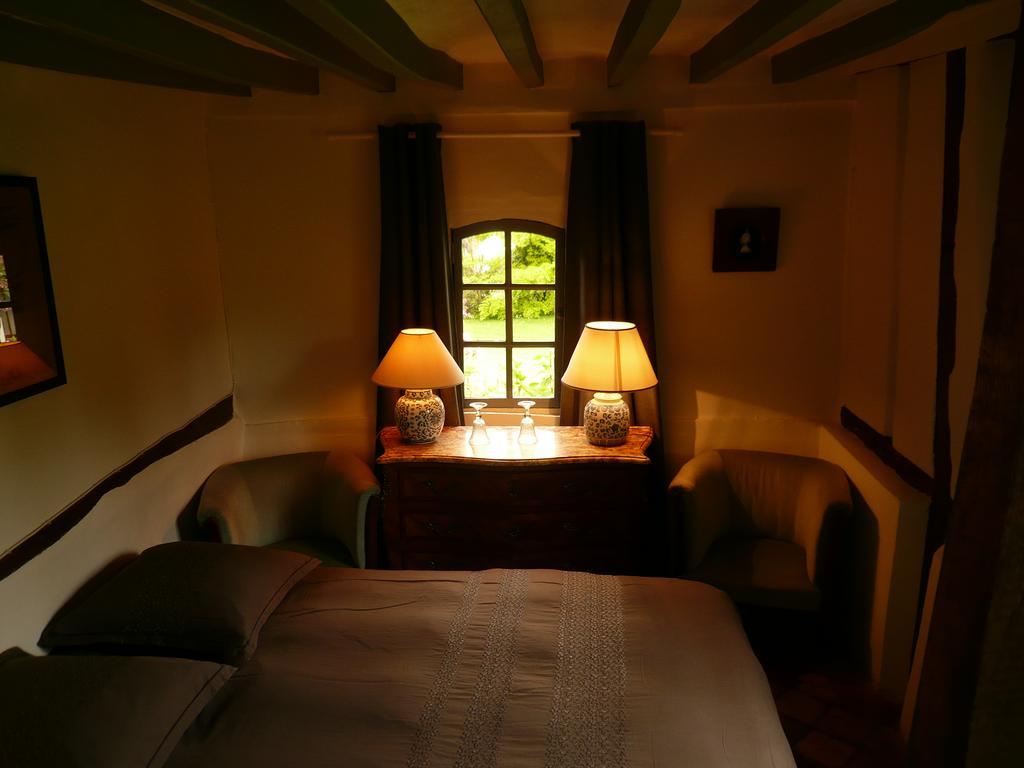 La Bonne Auberge - Seine Panorama Sas Vieux-Port Екстер'єр фото
