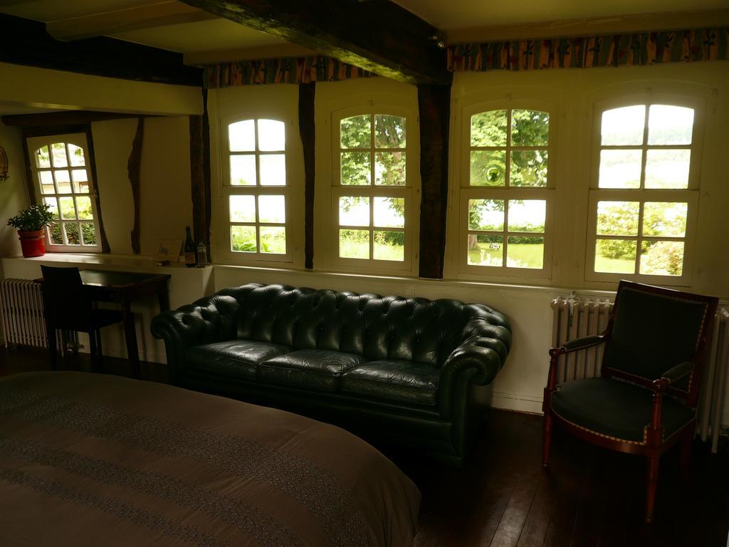 La Bonne Auberge - Seine Panorama Sas Vieux-Port Екстер'єр фото
