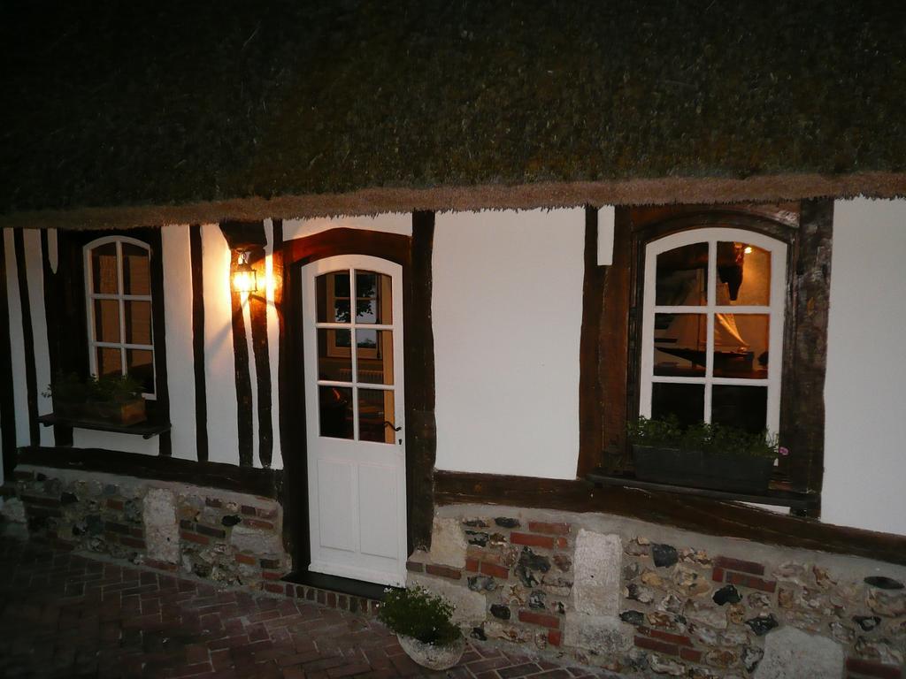 La Bonne Auberge - Seine Panorama Sas Vieux-Port Екстер'єр фото